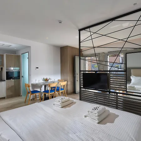 Seascape Luxury Residences (adults Only) Aparthotel 4*